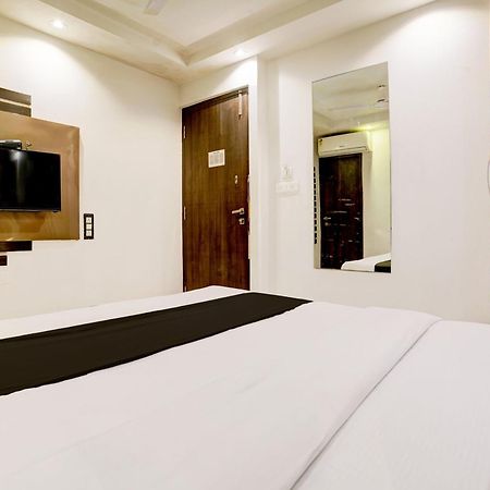 Super Hotel O Mumbai Central Formerly Park Palace Екстериор снимка