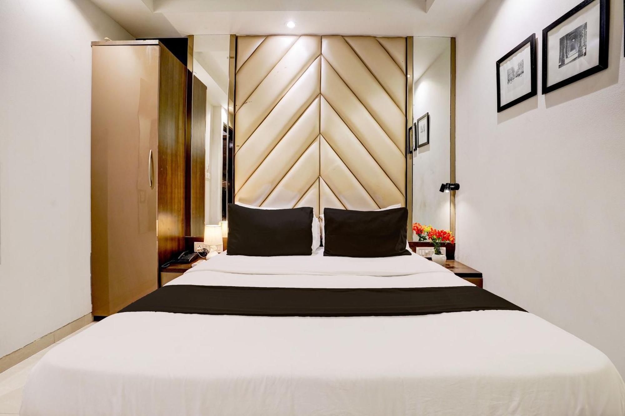 Super Hotel O Mumbai Central Formerly Park Palace Екстериор снимка