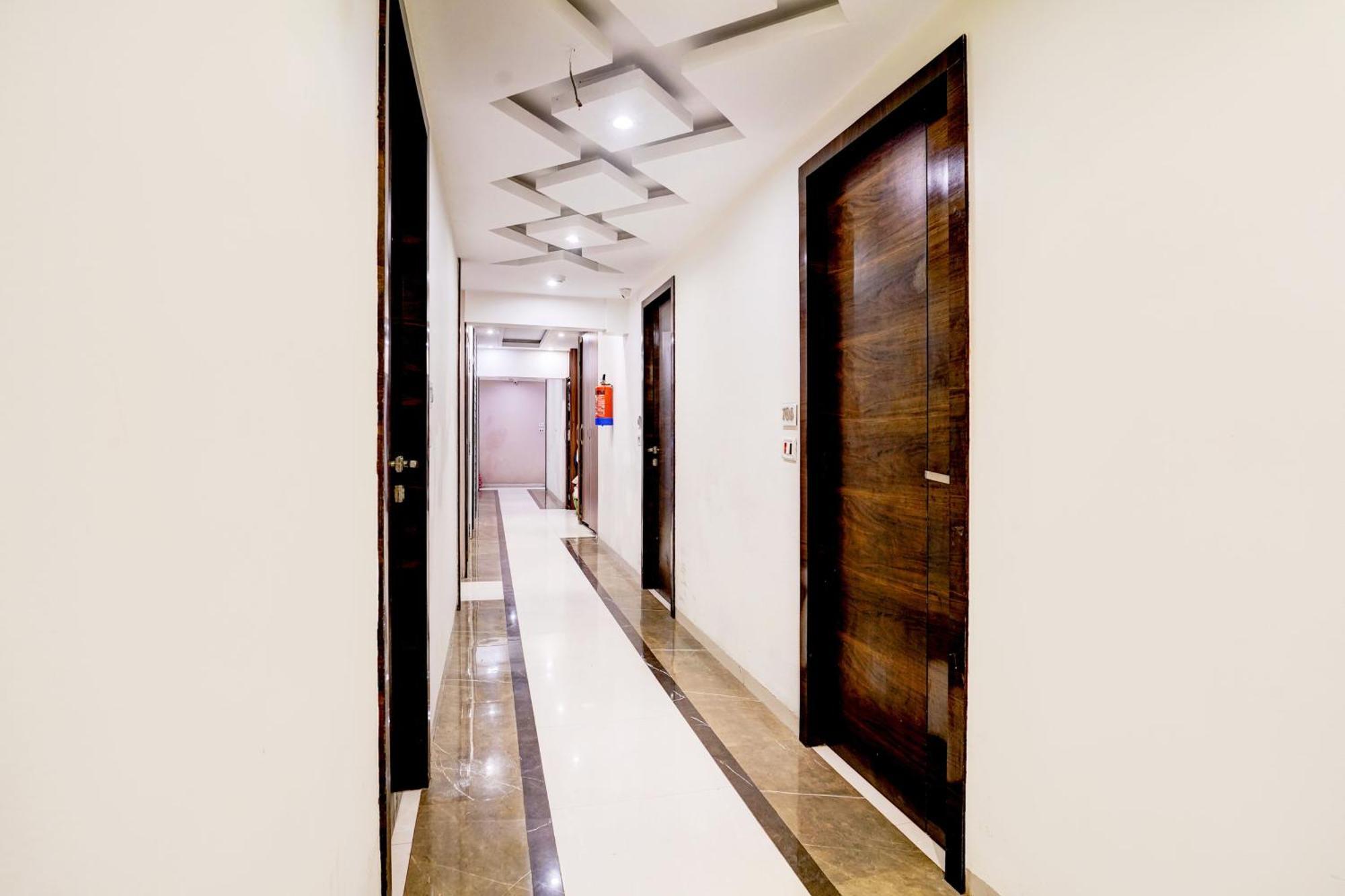 Super Hotel O Mumbai Central Formerly Park Palace Екстериор снимка