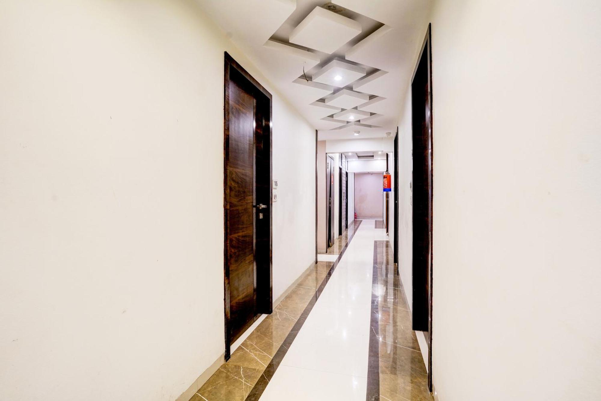 Super Hotel O Mumbai Central Formerly Park Palace Екстериор снимка