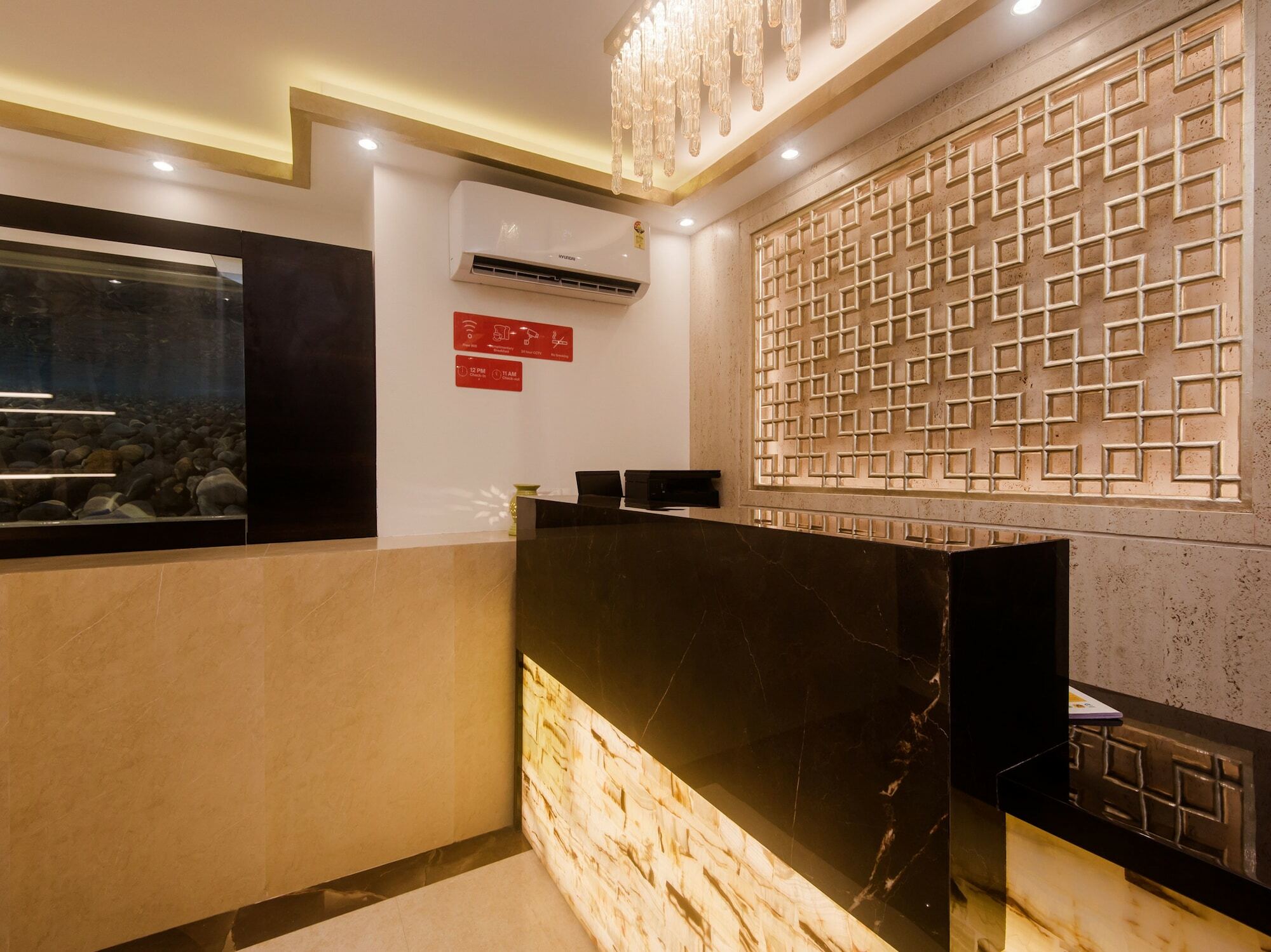 Super Hotel O Mumbai Central Formerly Park Palace Екстериор снимка